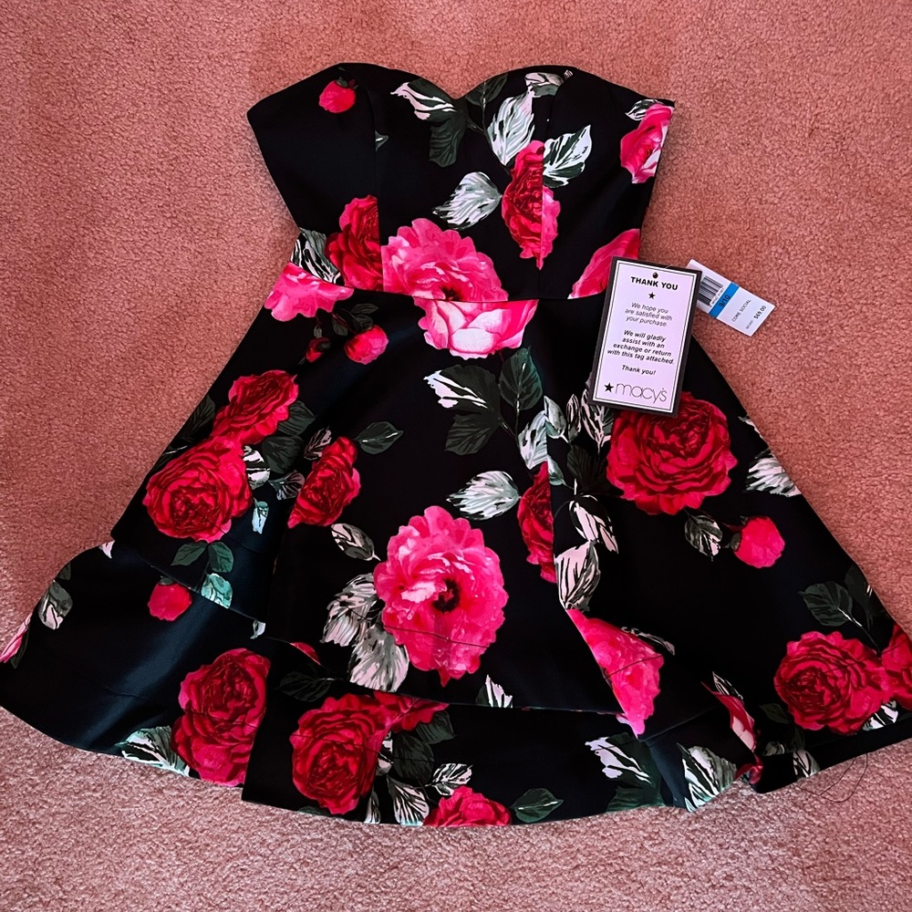 Prom Homecoming Dress Short Mini new with Tags Flowers B.Darlin Size 9/10